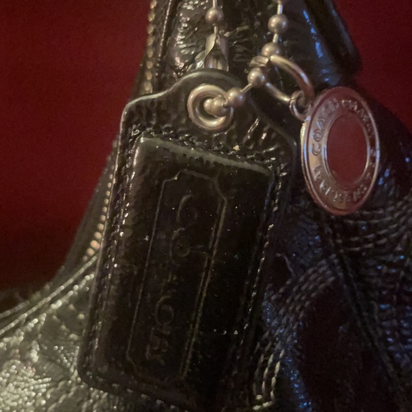 Coach Patent Leather Hobo bag - Picture 4 of 8